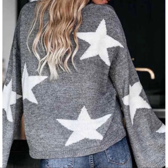 PROMESA BELL SLEEVE STAR PRINT SWEATER SIZE SMALL - Picture 8 of 13
